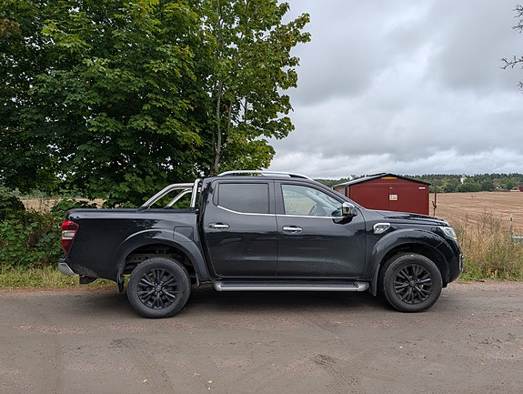 Renault Alaskan 2 of 16