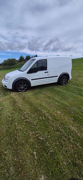 Ford Transit Connect 4 of 7