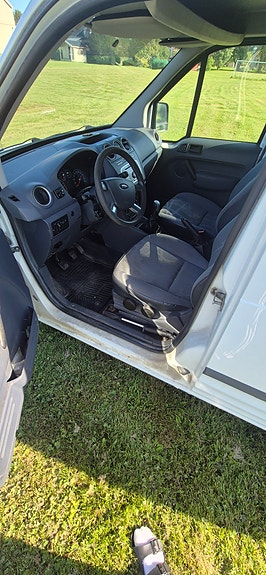 Ford Transit Connect 6 of 7