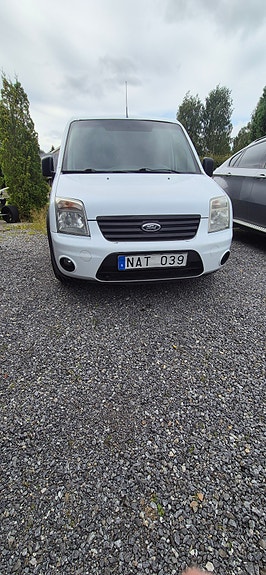 Ford Transit Connect 2 of 7