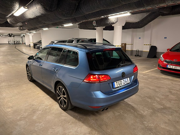 Volkswagen Golf VII 4 of 10