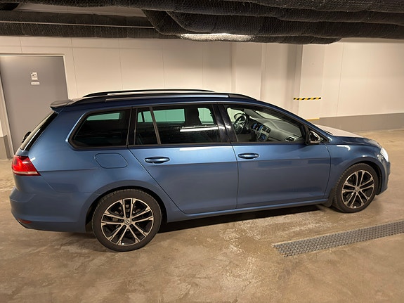 Volkswagen Golf VII 7 of 10