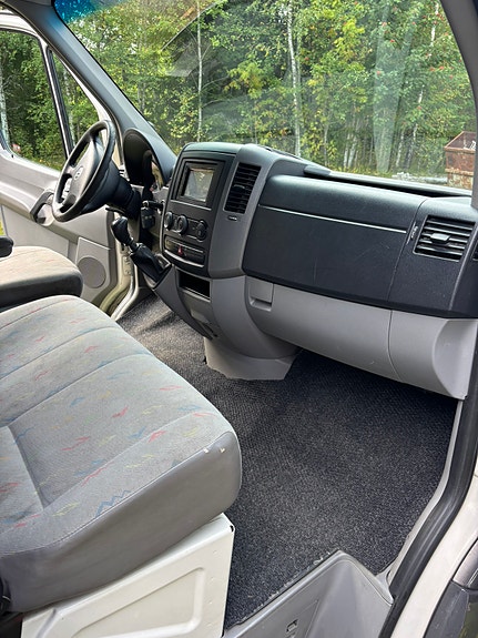 Volkswagen Crafter 35 6 of 6