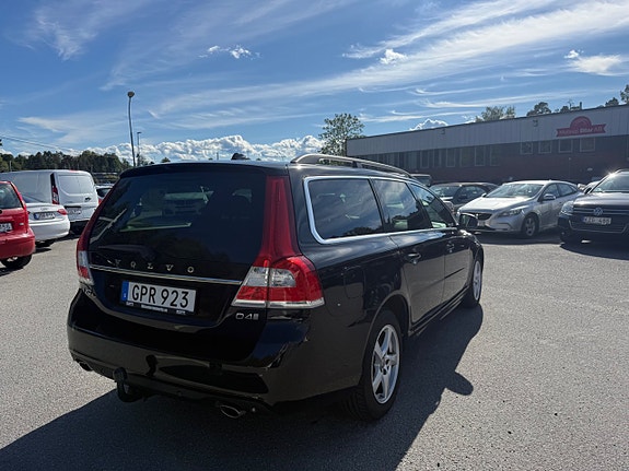 Volvo V70 6 of 23