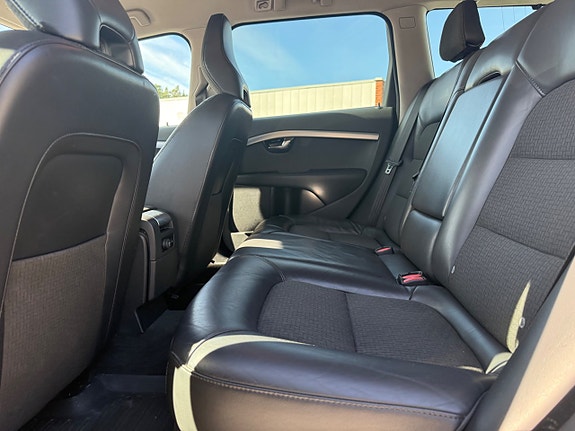 Volvo V70 14 of 23