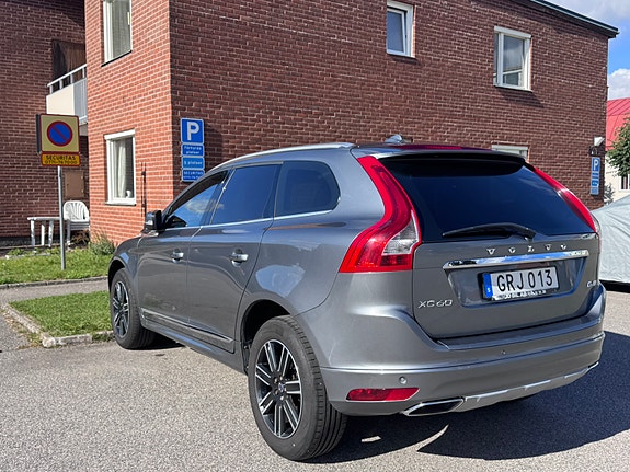 Volvo XC60 4 of 11