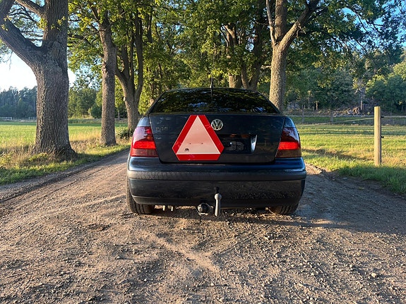 Volkswagen Bora 4 of 7