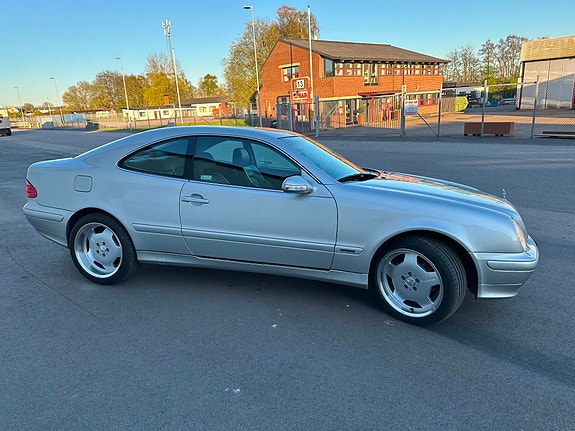 Mercedes-Benz CLK320 10 of 10