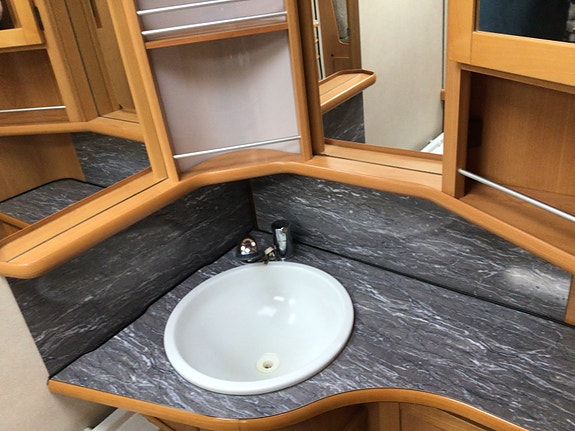 KABE Onyx 10 of 14