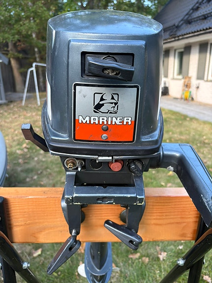 Gummijolle med 5hk Mariner motor 3 of 3