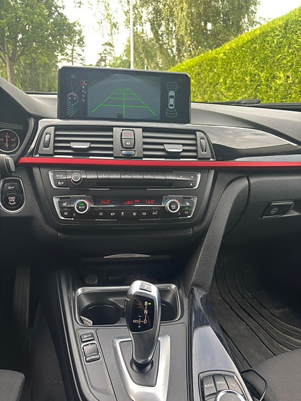 BMW 318d 8 of 8