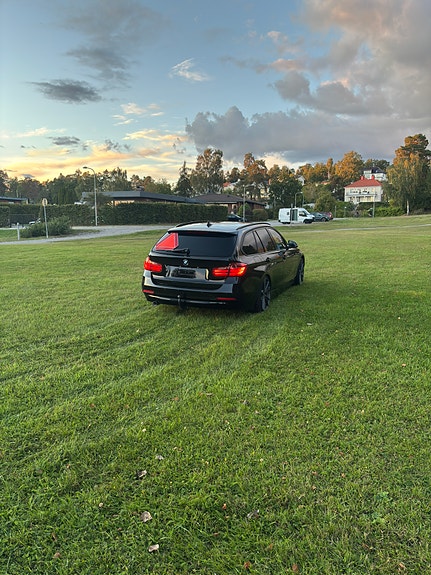 BMW 318d 6 of 8