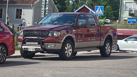 Ford F-150 13 of 18