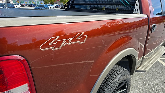 Ford F-150 16 of 18