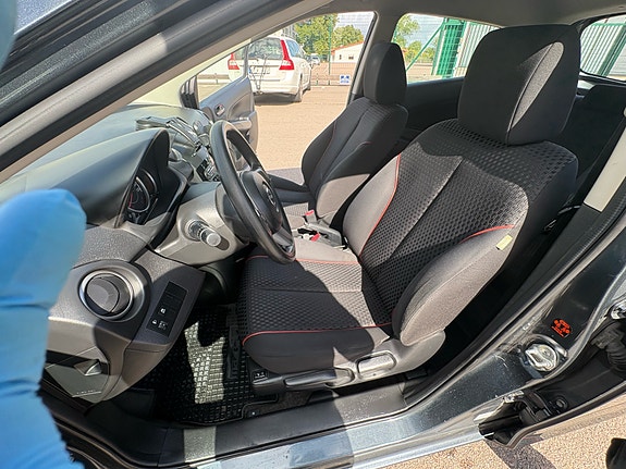 Mazda 2 10 of 10