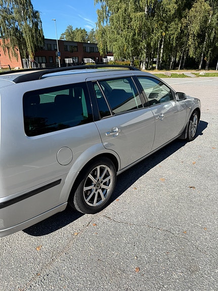 Ford Mondeo 5 of 9