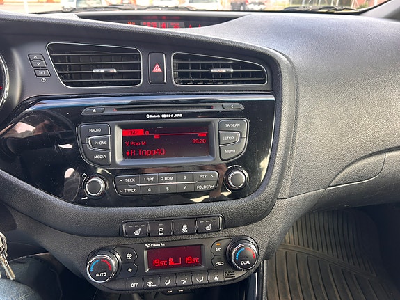 Kia Ceed 15 of 18