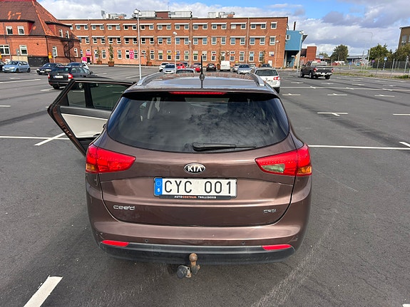 Kia Ceed 3 of 18