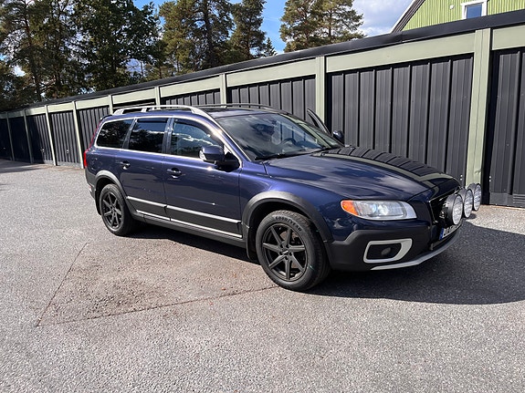 Volvo XC70 5 of 7