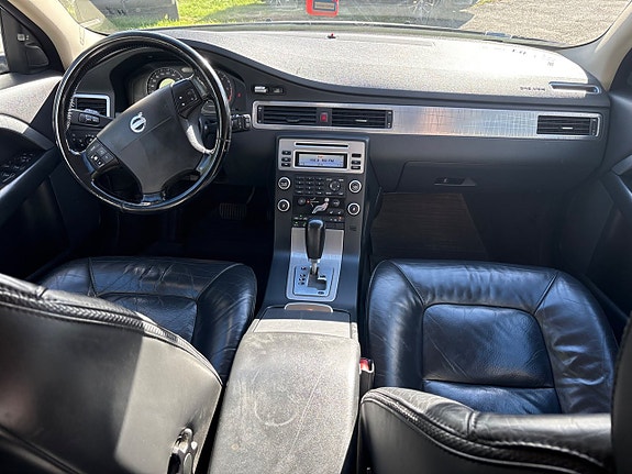 Volvo XC70 14 of 17