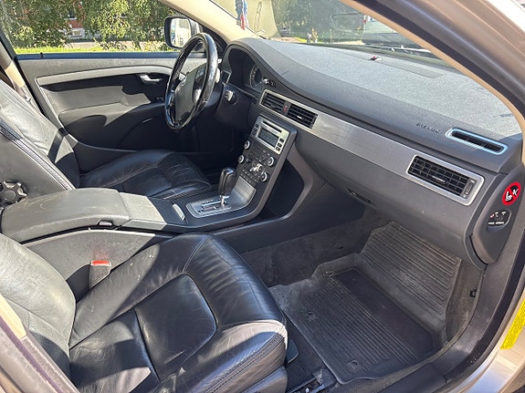 Volvo XC70 16 of 17