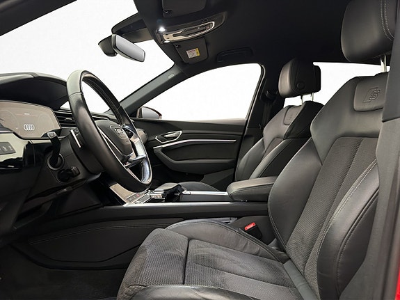 Audi e-tron 12 of 30