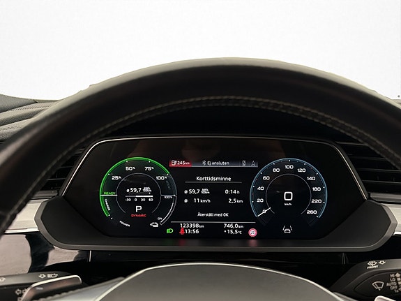 Audi e-tron 17 of 30