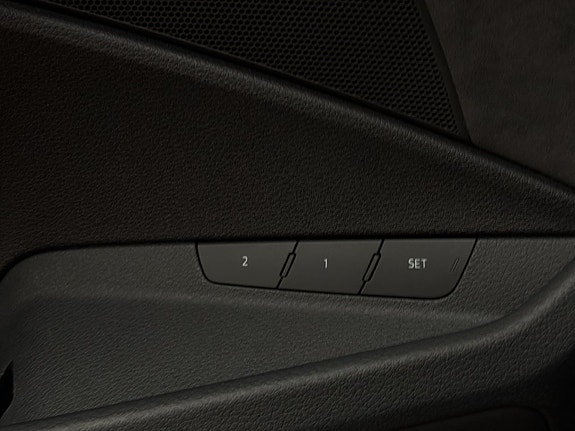 Audi e-tron 13 of 30