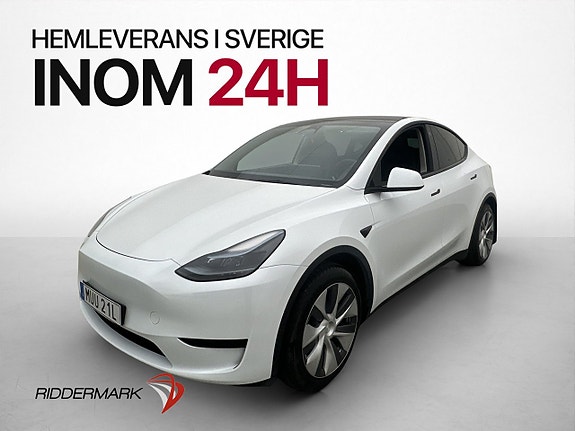 Tesla Model Y 4 of 30