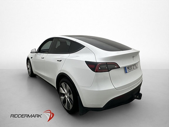 Tesla Model Y 6 of 30