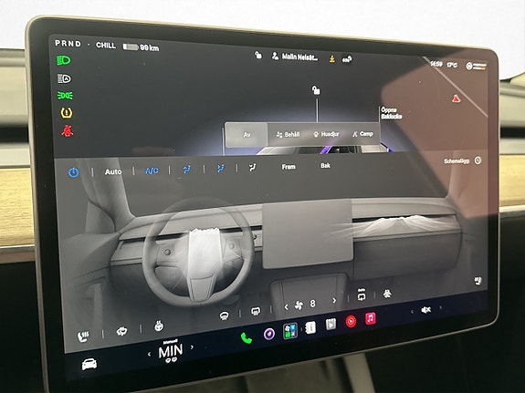 Tesla Model Y 21 of 30