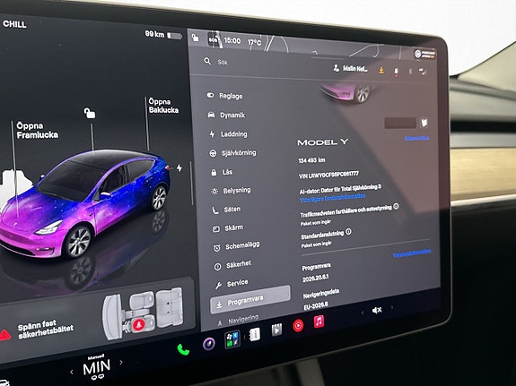 Tesla Model Y 23 of 30