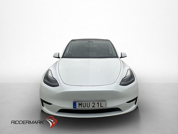 Tesla Model Y 3 of 30