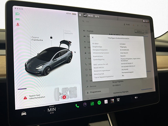 Tesla Model 3 24 of 30