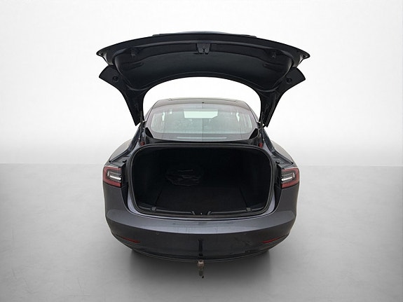 Tesla Model 3 29 of 30