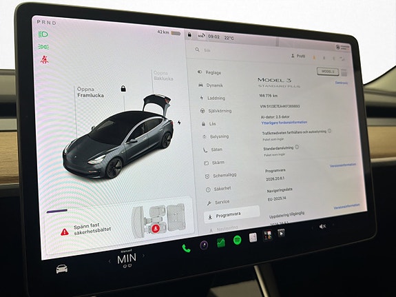 Tesla Model 3 23 of 30