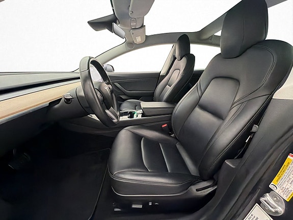 Tesla Model 3 12 of 30