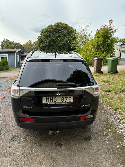 Mitsubishi Outlander 3 of 5