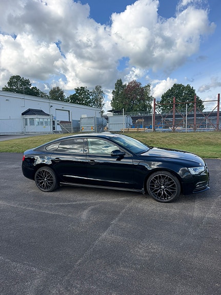 Audi A5 2 of 5