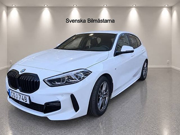 BMW 118i 9 of 22