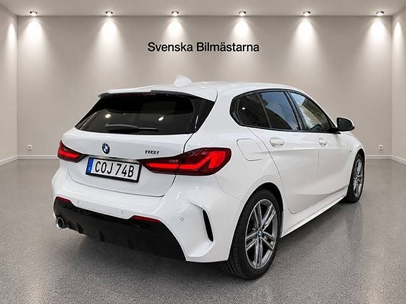 BMW 118i 5 of 22