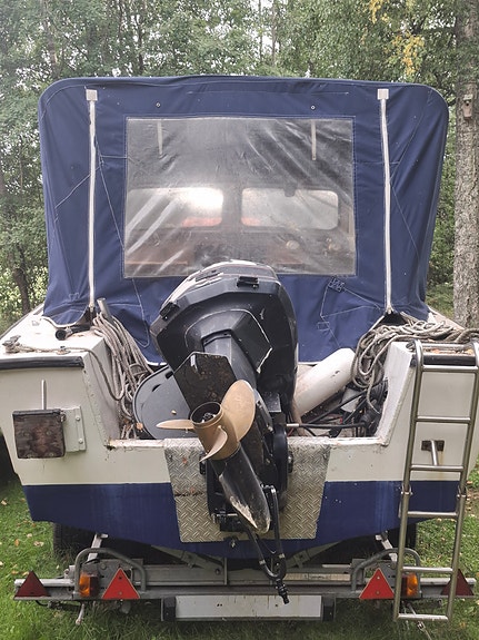 Motorbåt  90hk 2t Evinrude på trailer 2 of 4