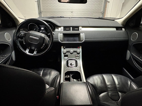 Land Rover Range Rover Evoque 12 of 19