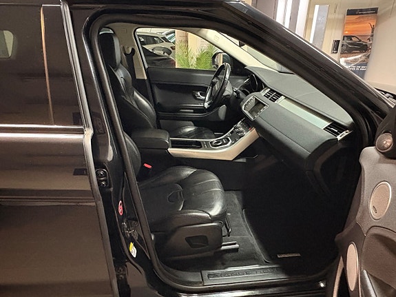 Land Rover Range Rover Evoque 16 of 19