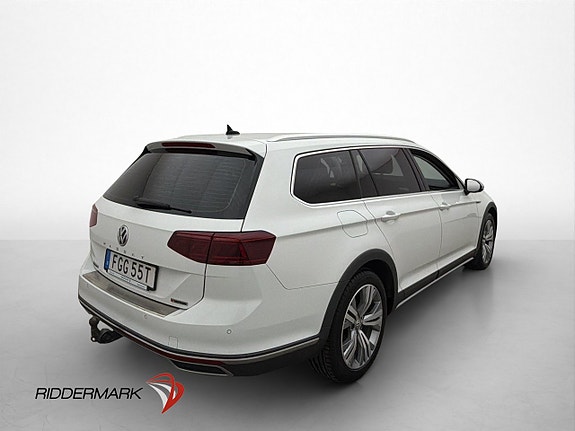 Volkswagen Passat Alltrack 5 of 30
