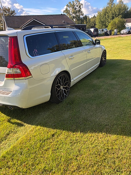 Volvo V70 4 of 8