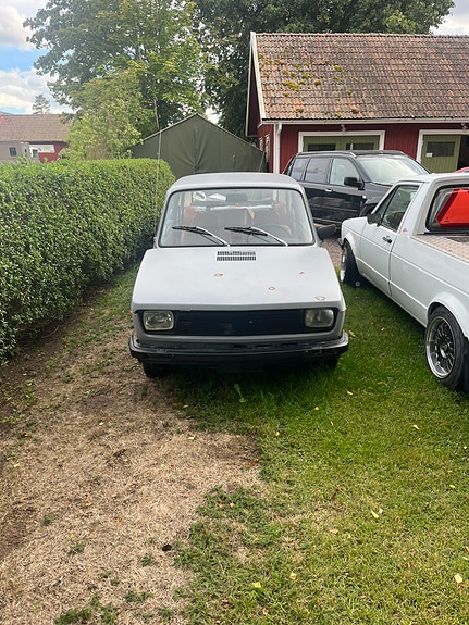 Fiat 127 2 of 8