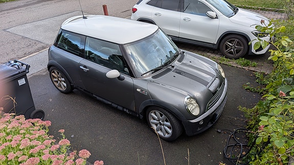 MINI Cooper S 3 of 6