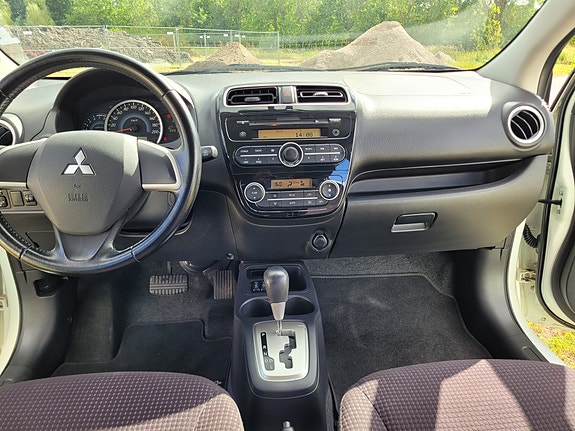 Mitsubishi Space Star 8 of 13