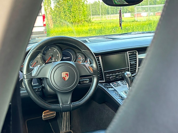 Porsche Panamera 10 of 13